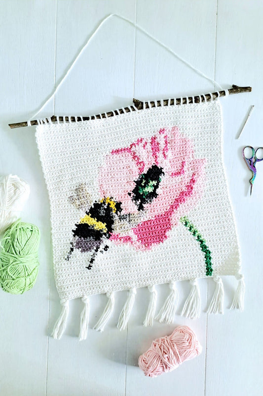 Bee and Flower Tapestry Crochet Wall Hanging Decor - Crochet on a tree