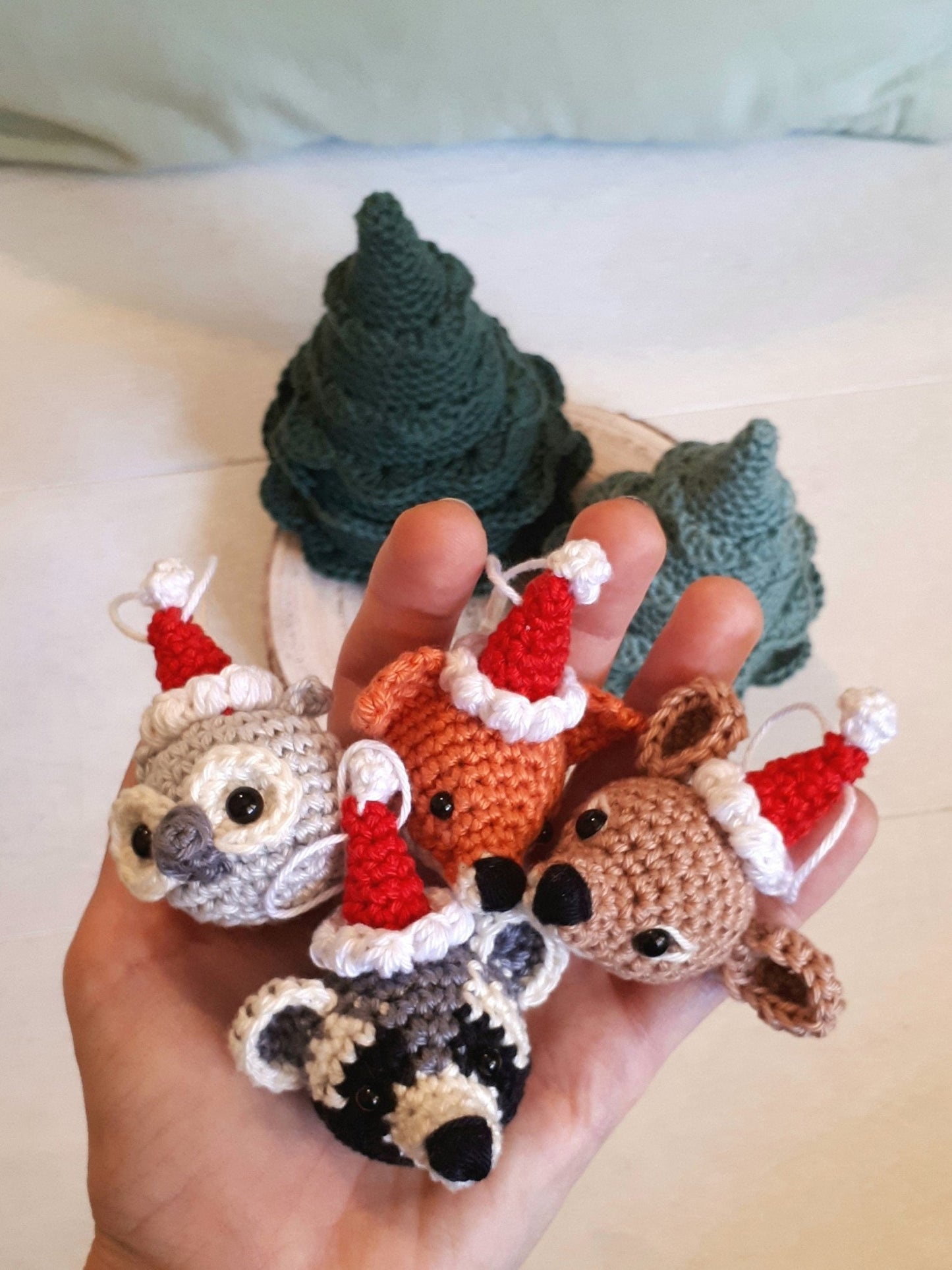 Christmas animals tree ornaments crochet pattern - Crochet on a tree