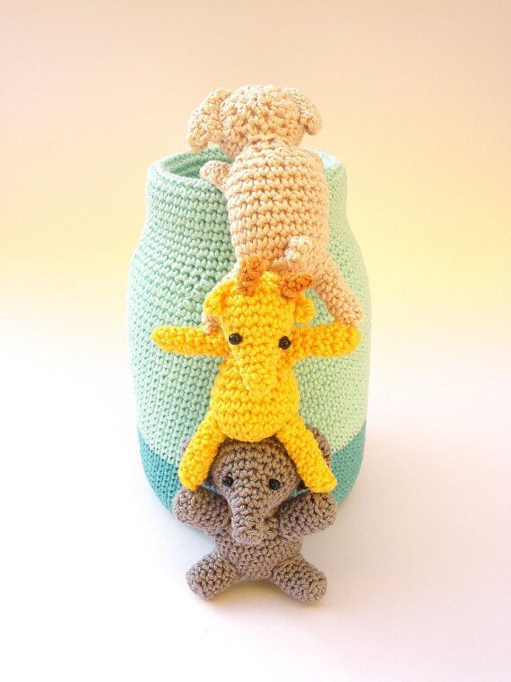 Crochet animals pencil holder - Crochet on a tree