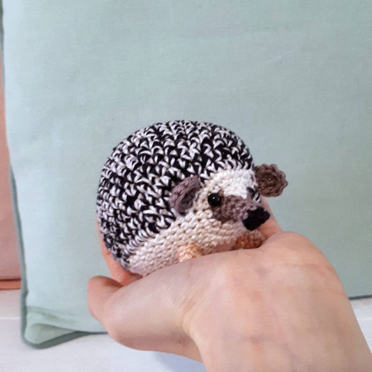 Crochet hedgehog stuffed animal plush toy - Crochet on a tree