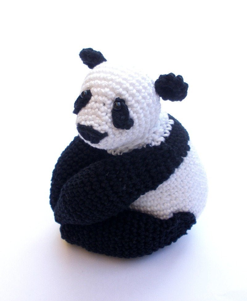 Crochet Panda Bear stuffed toy - Crochet on a tree