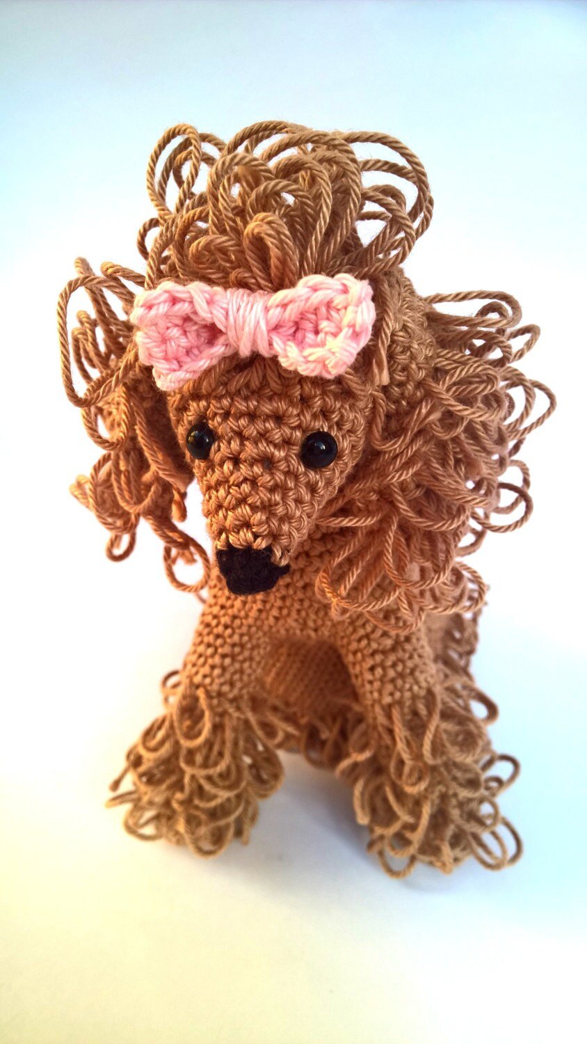 Crochet poodle stuffed toy - Crochet on a tree