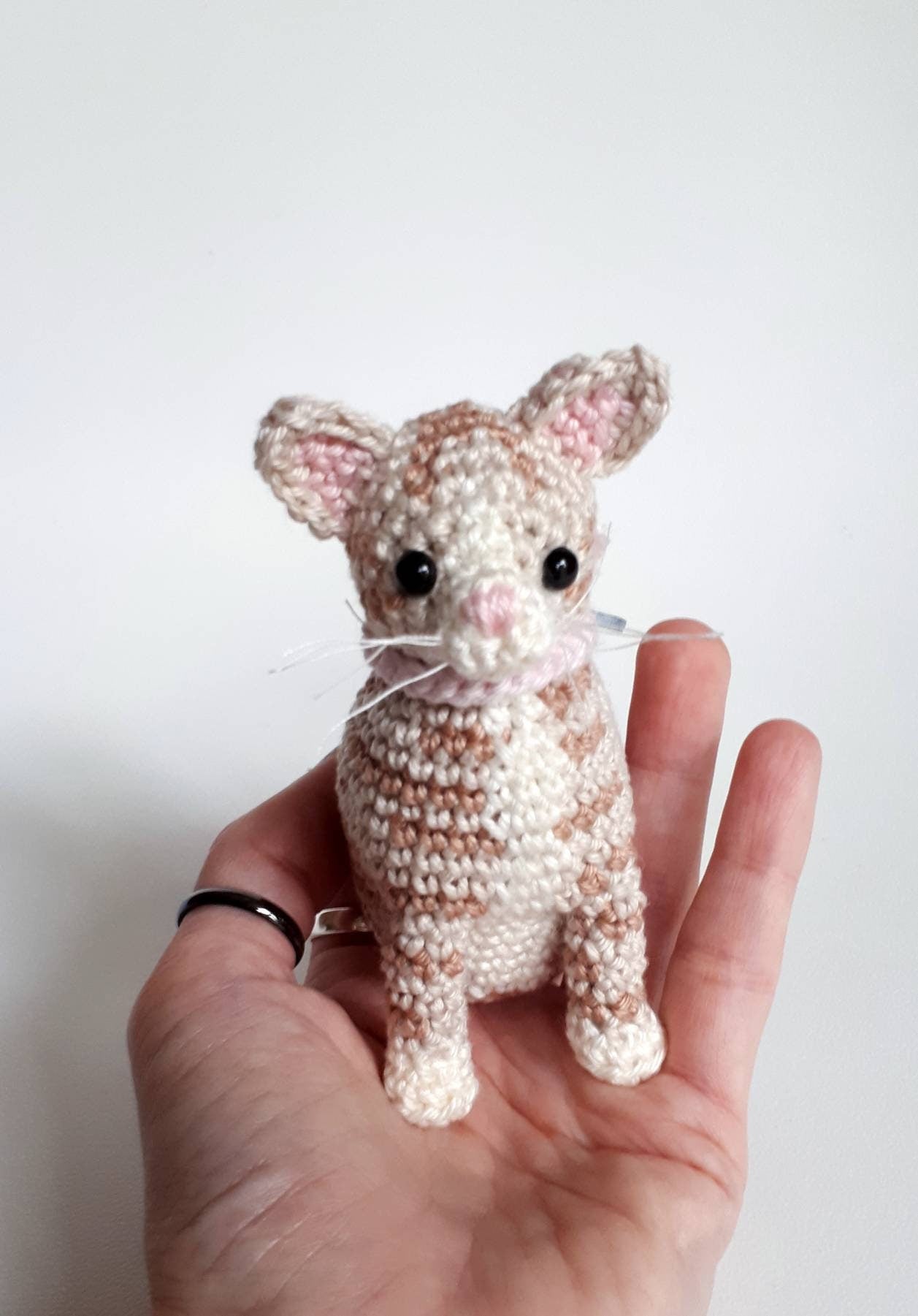 Custom cat plush - Crochet on a tree