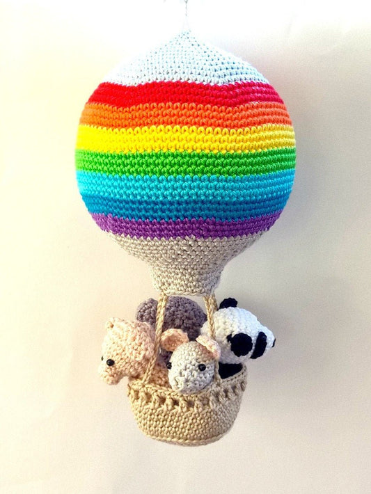 Hot air balloon rainbow decoration - Crochet on a tree