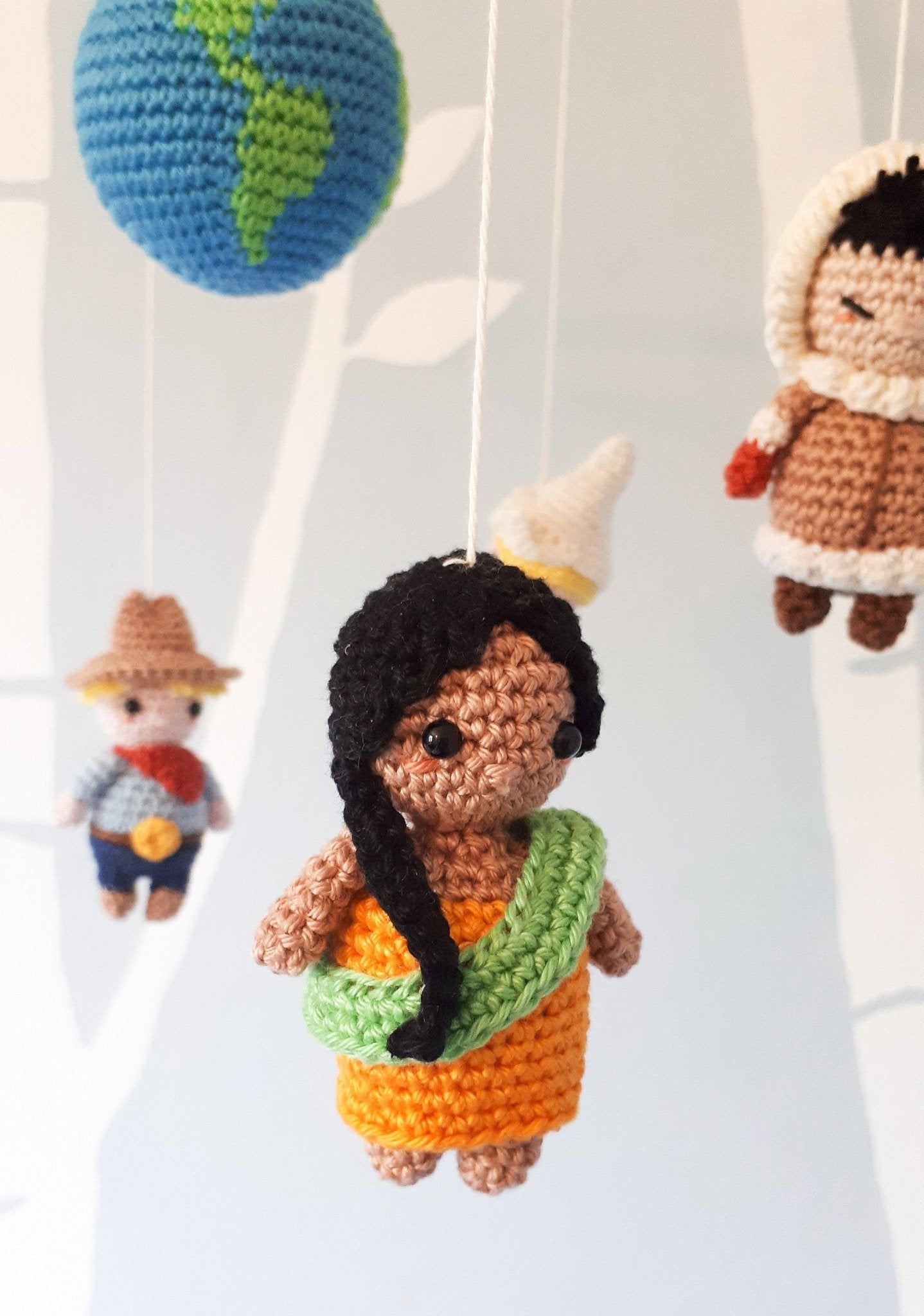 It's a small world baby mobile crochet pattern - Crochet on a tree