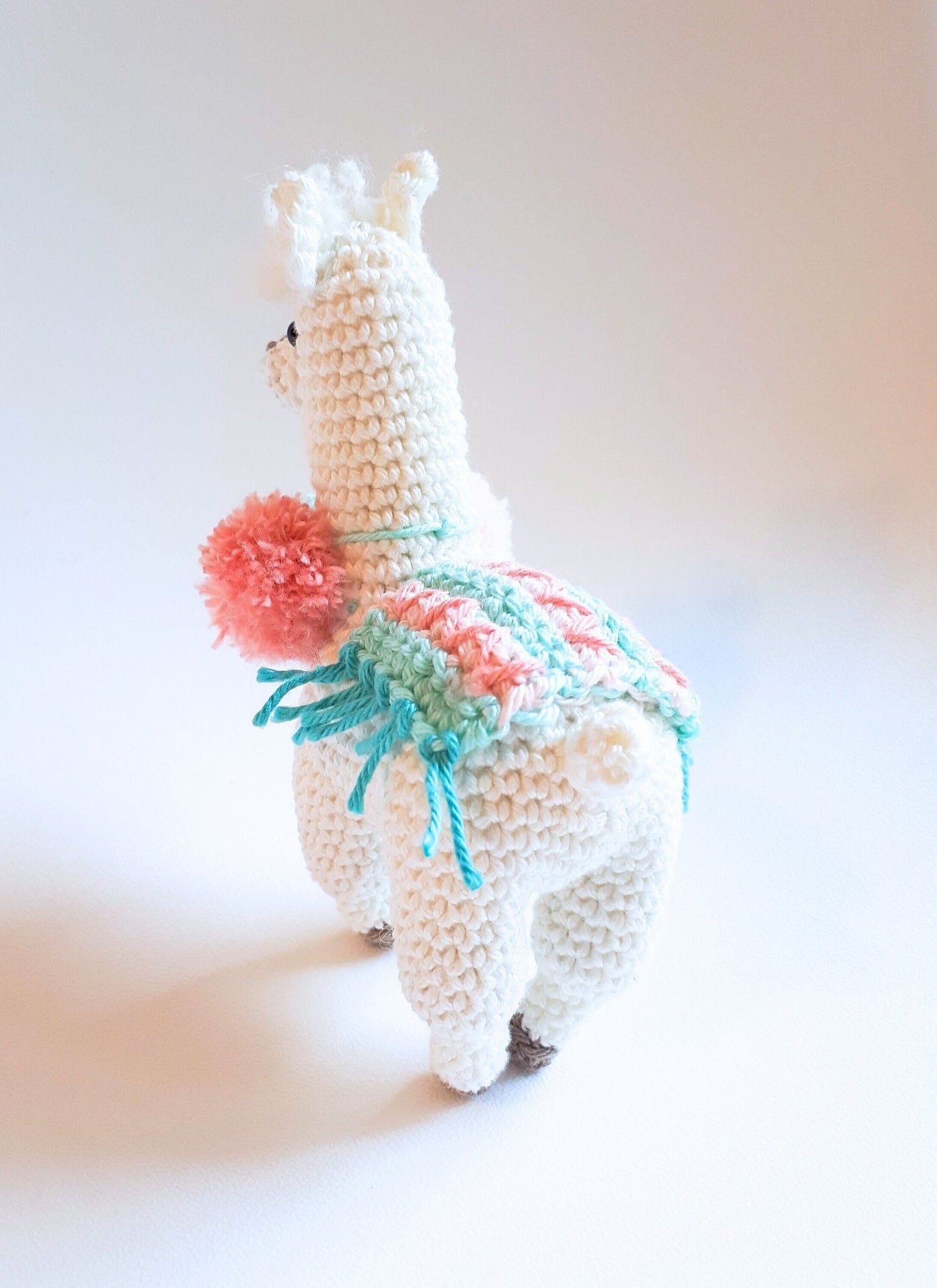 Lemmy the Llama crochet pattern - Crochet on a tree