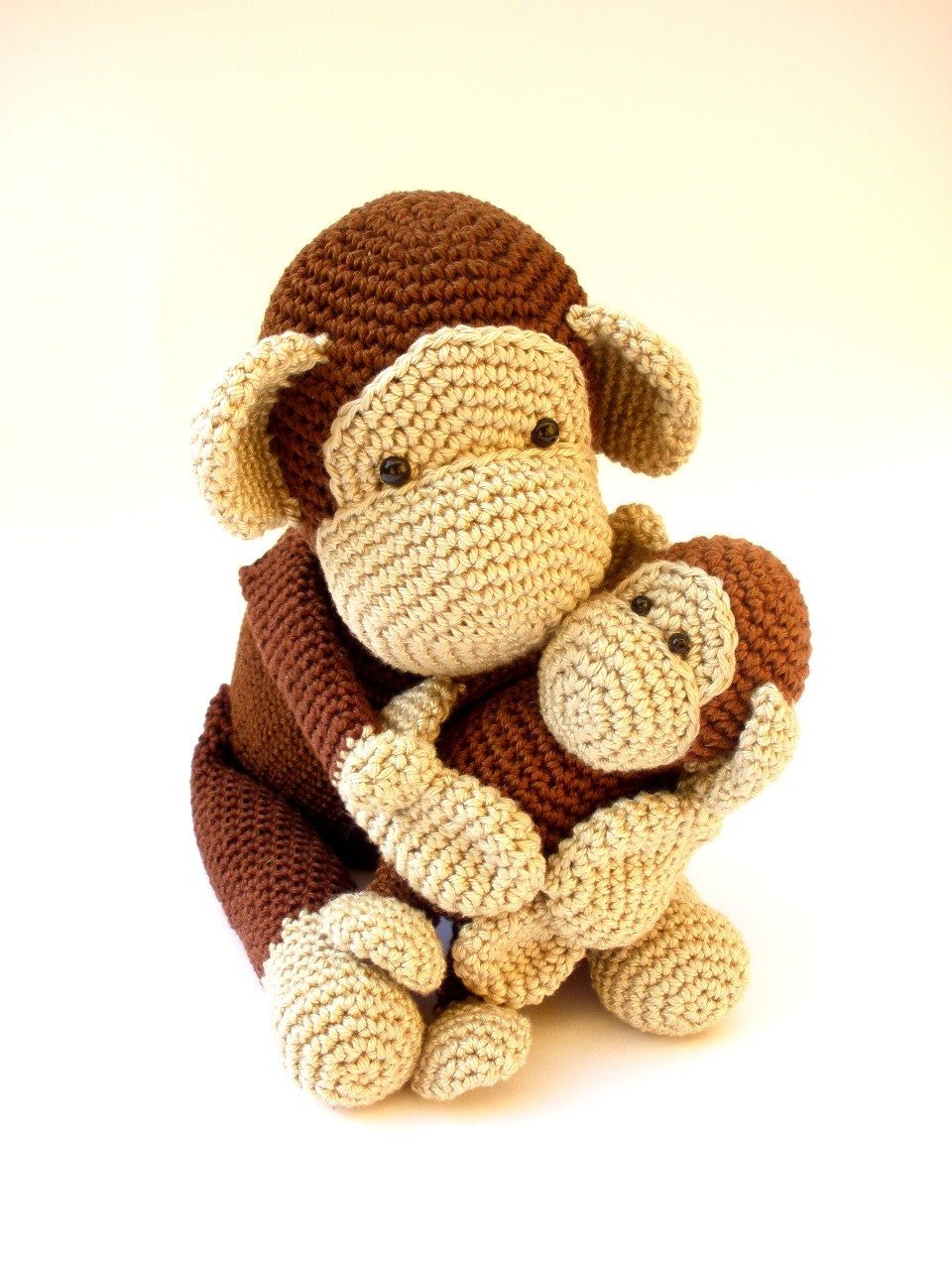 Monkey mom with baby stuffed animal plush toy - Crochet on a tree