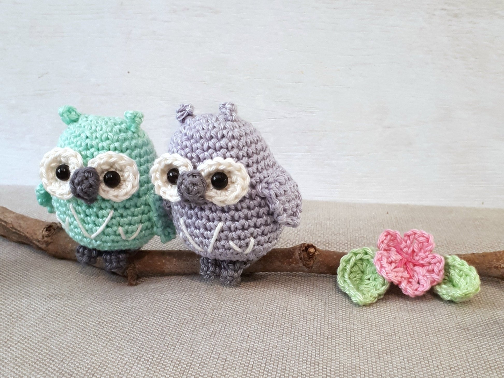 Owls on a branch nursery decoration - Crochet on a tree