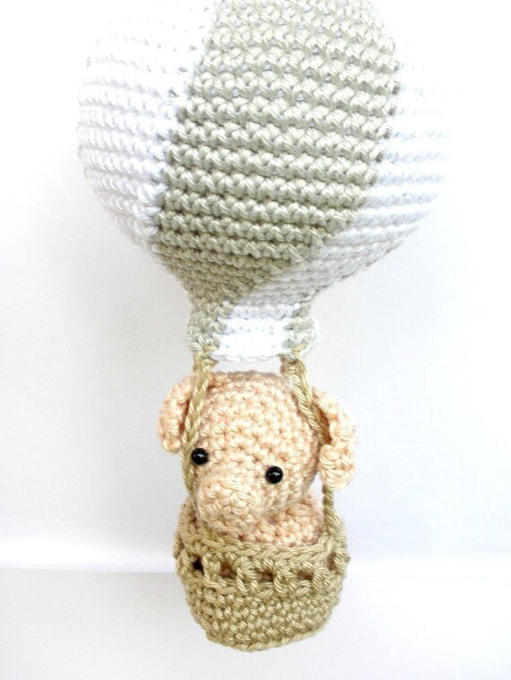 Peach hot air balloons baby mobile - Crochet on a tree