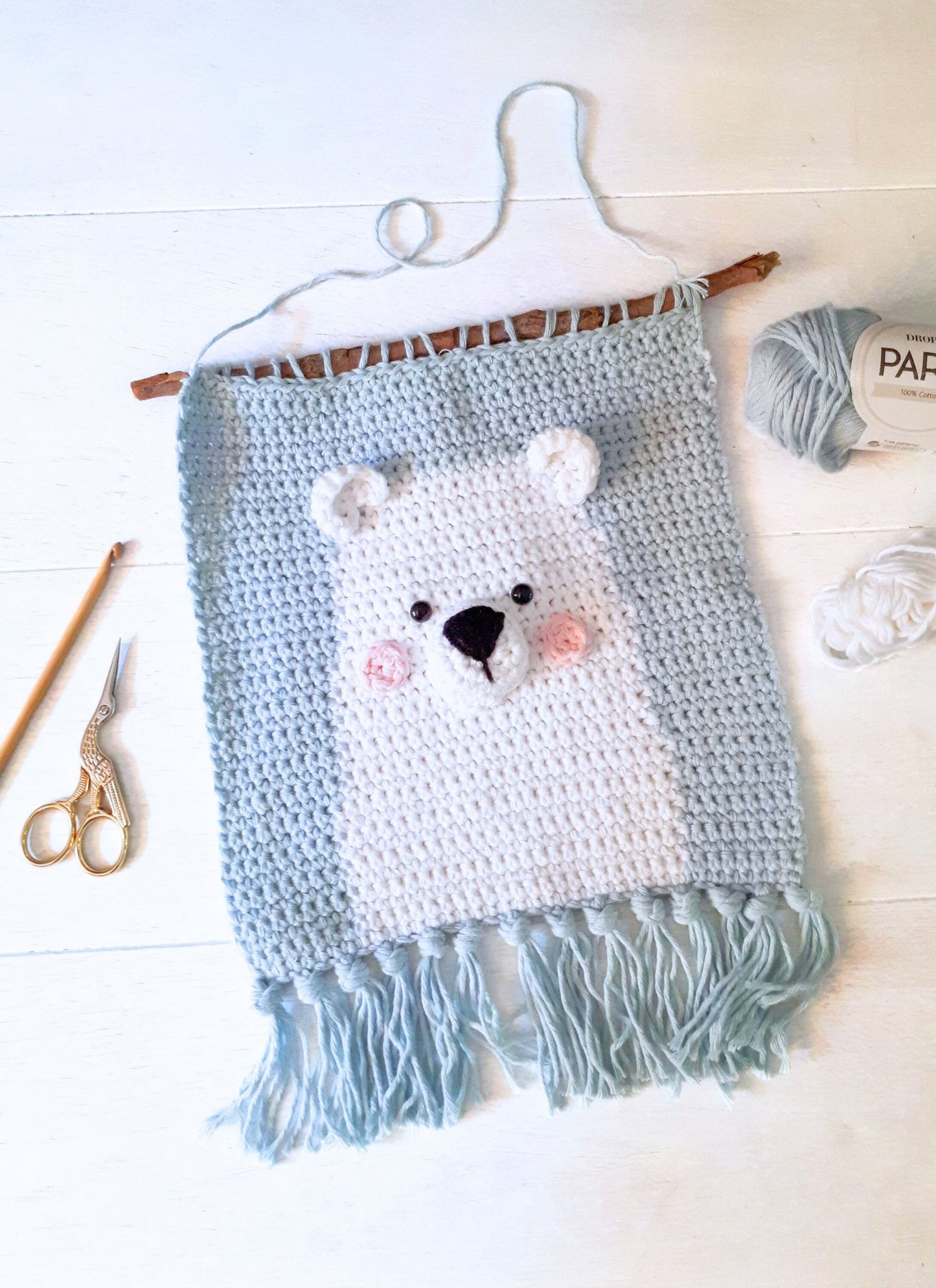 Polar bear nusery wall decor, crochet cotton wall hanging - Crochet on a tree