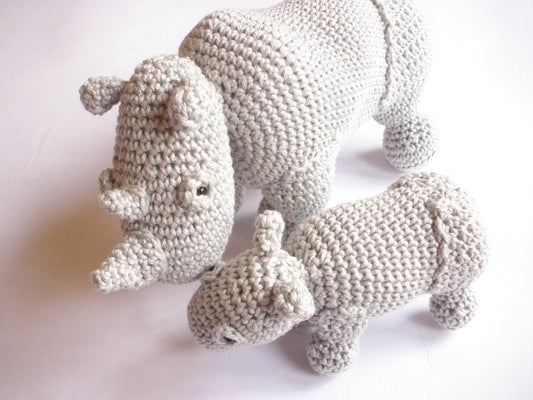 Rhino mom and baby stuffed toys - Crochet on a tree