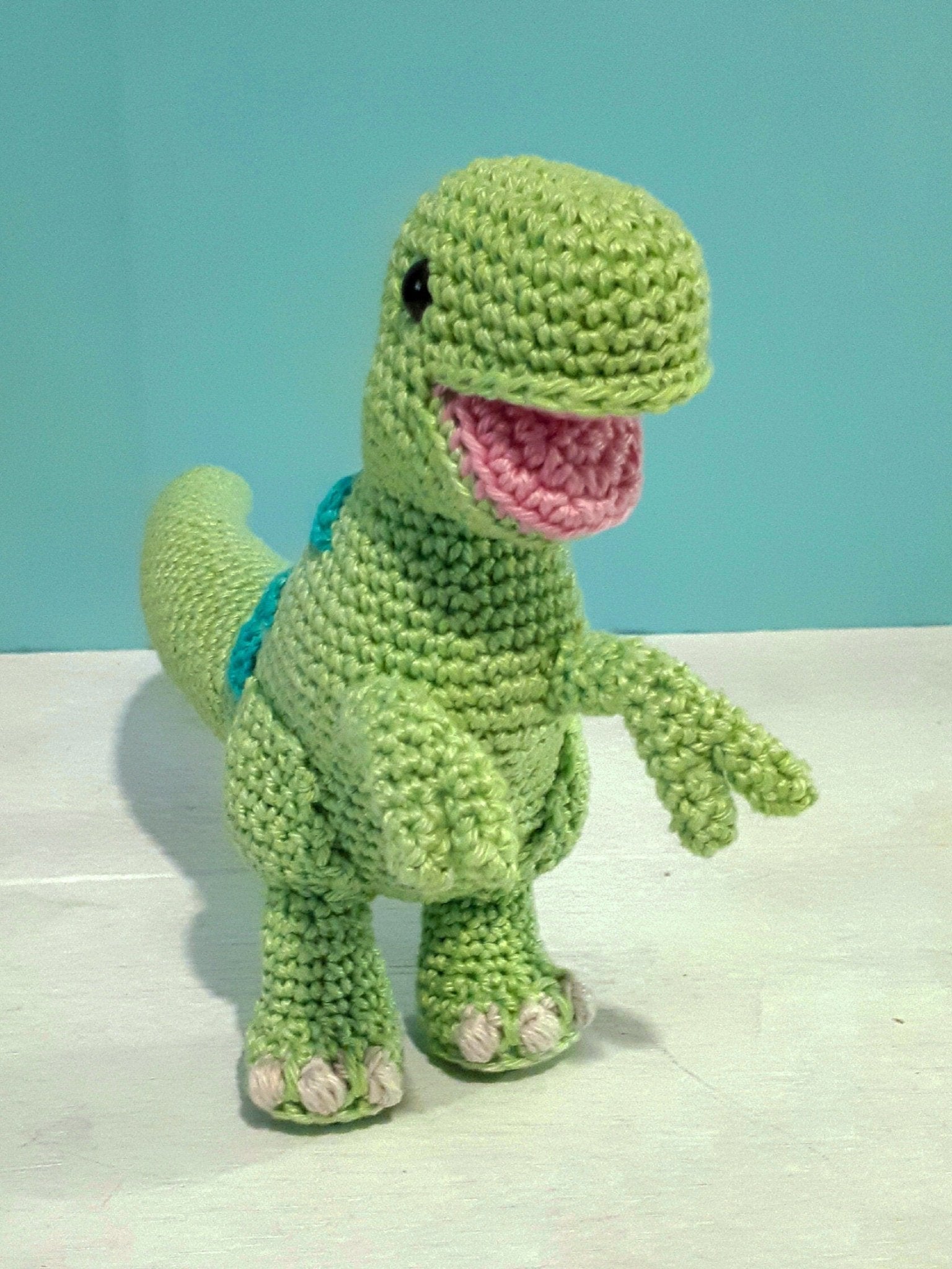 Theo the T - Rex crochet pattern - Crochet on a tree