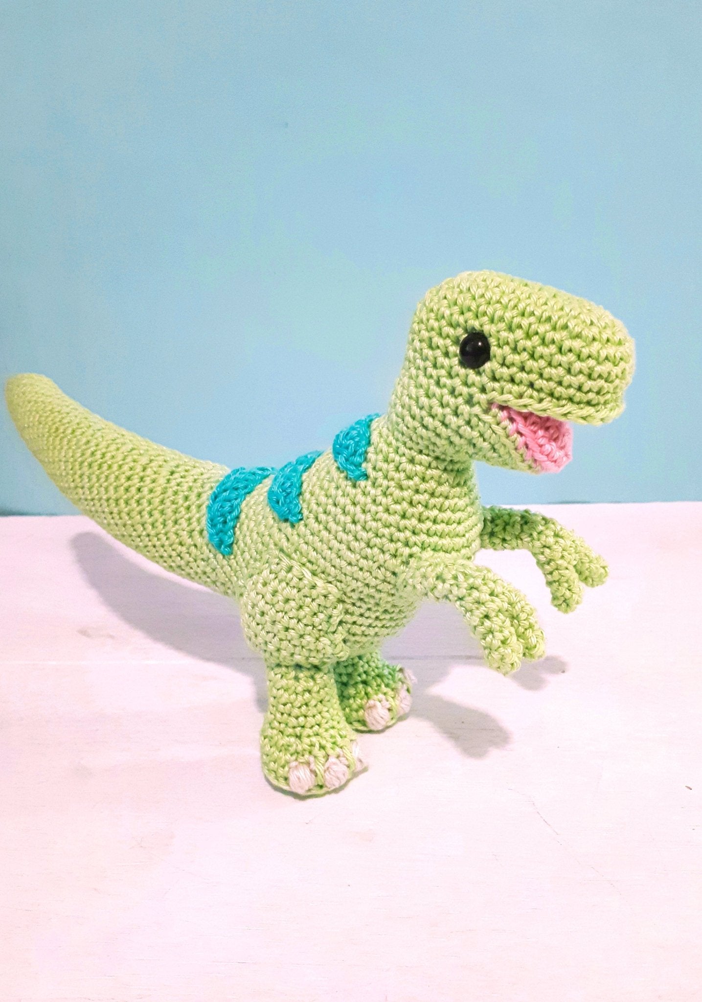 Theo the T - Rex crochet pattern - Crochet on a tree